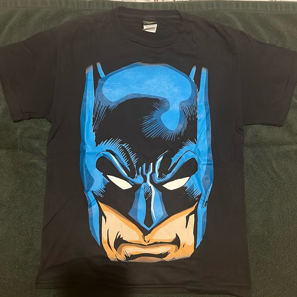 Vintage Warner Bros. DC Comics 2004 Batman T-Shirt Size Small In Black
